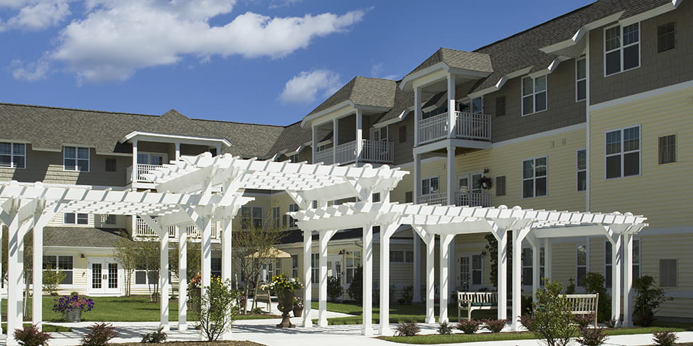 Brightview Commons Exterior - Rhode Island Senior Living